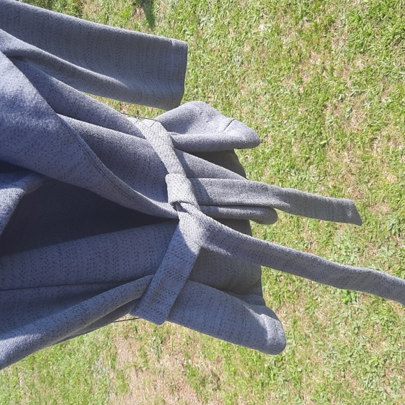 Banana Republic Ladies Belted Jacket with pockets - Picture 9 of 9